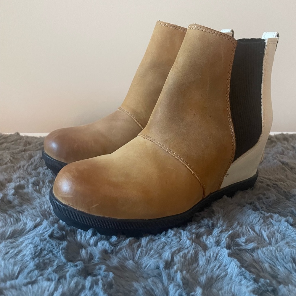 Sorel Joan of Arctic